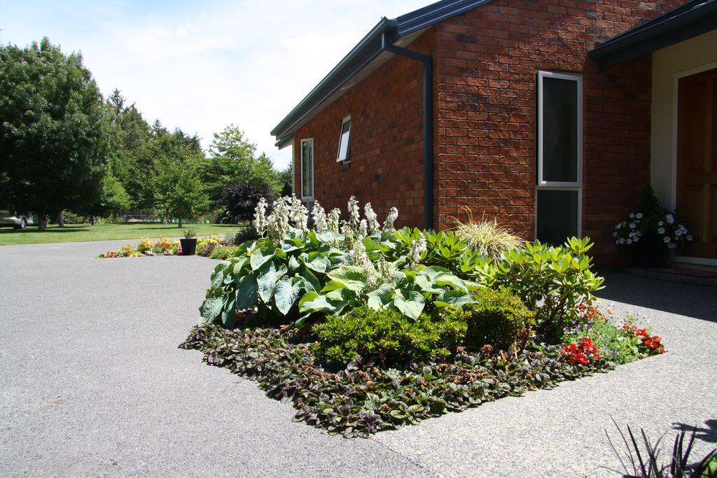 The Meadows Villa Christchurch Exterior photo