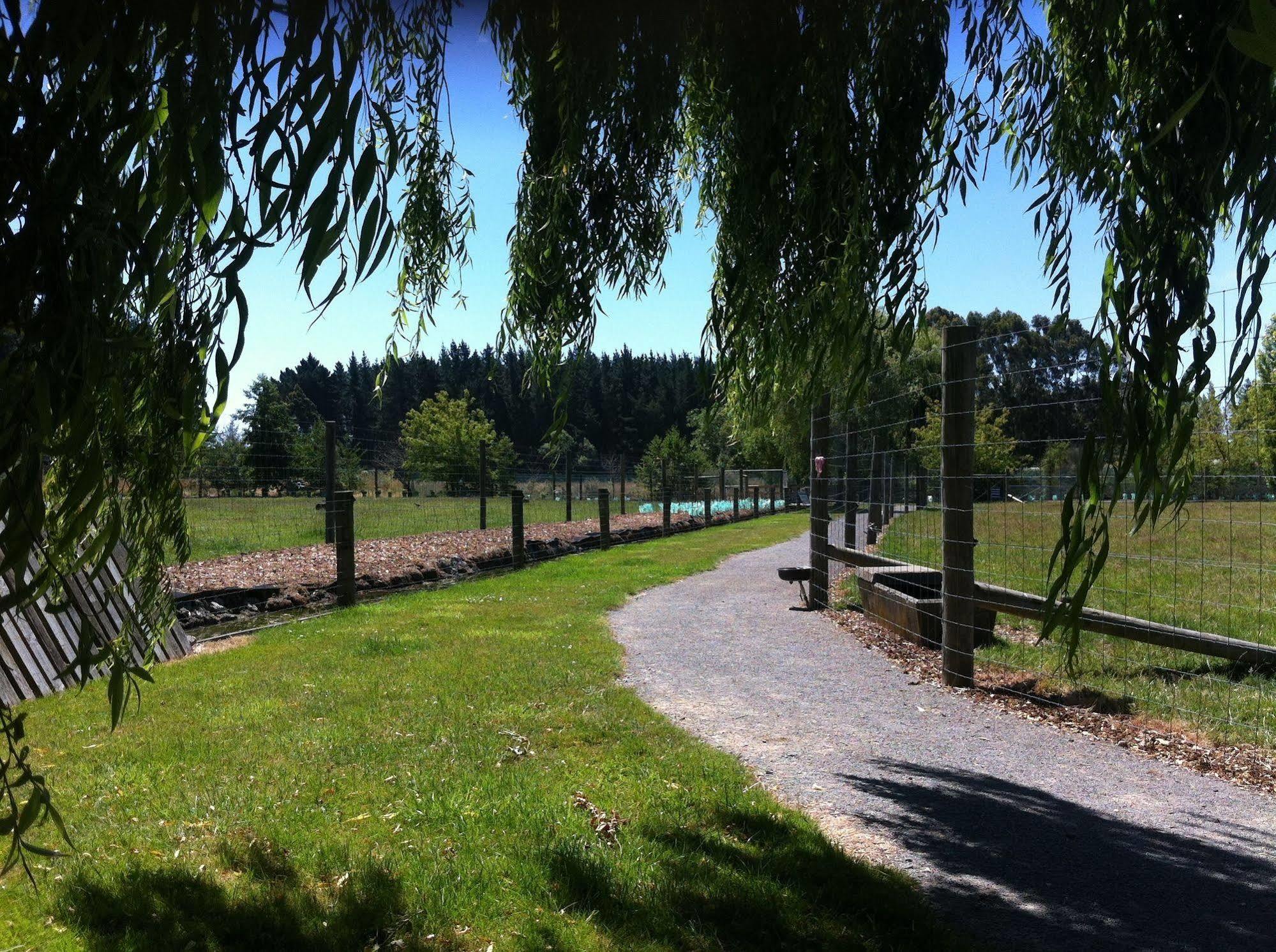 The Meadows Villa Christchurch Exterior photo